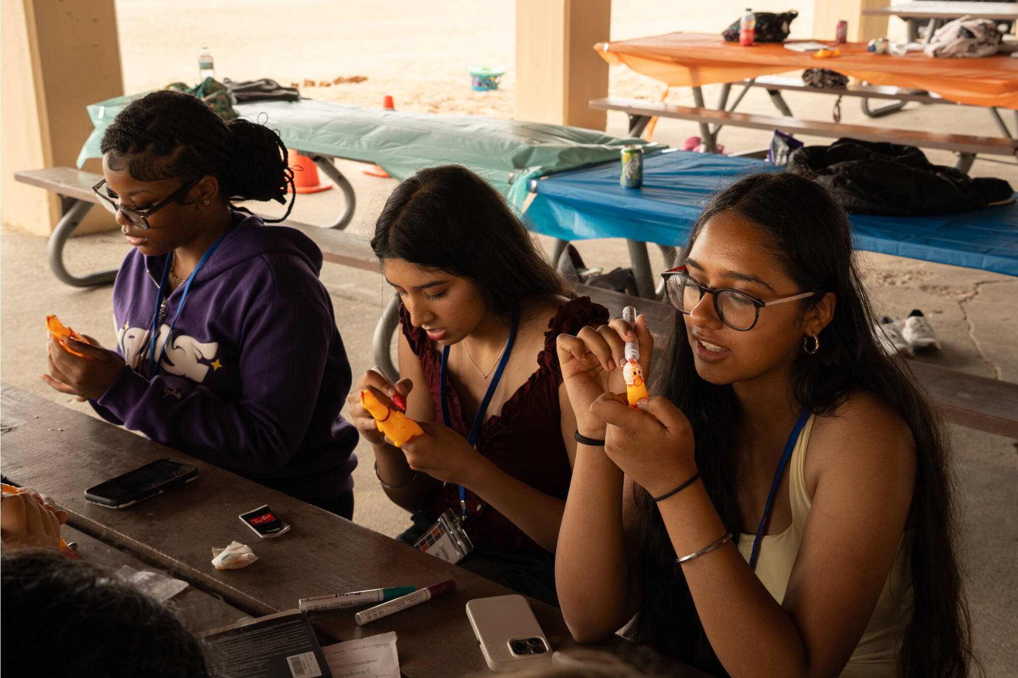 Kaufman scholars participate in an activity on a retreat